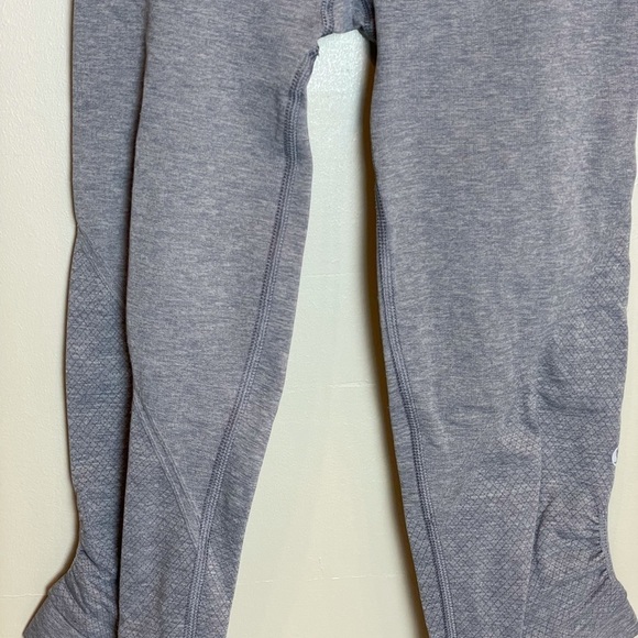 Lululemon In The Flow Crop Size 2 - Picture 3 of 6